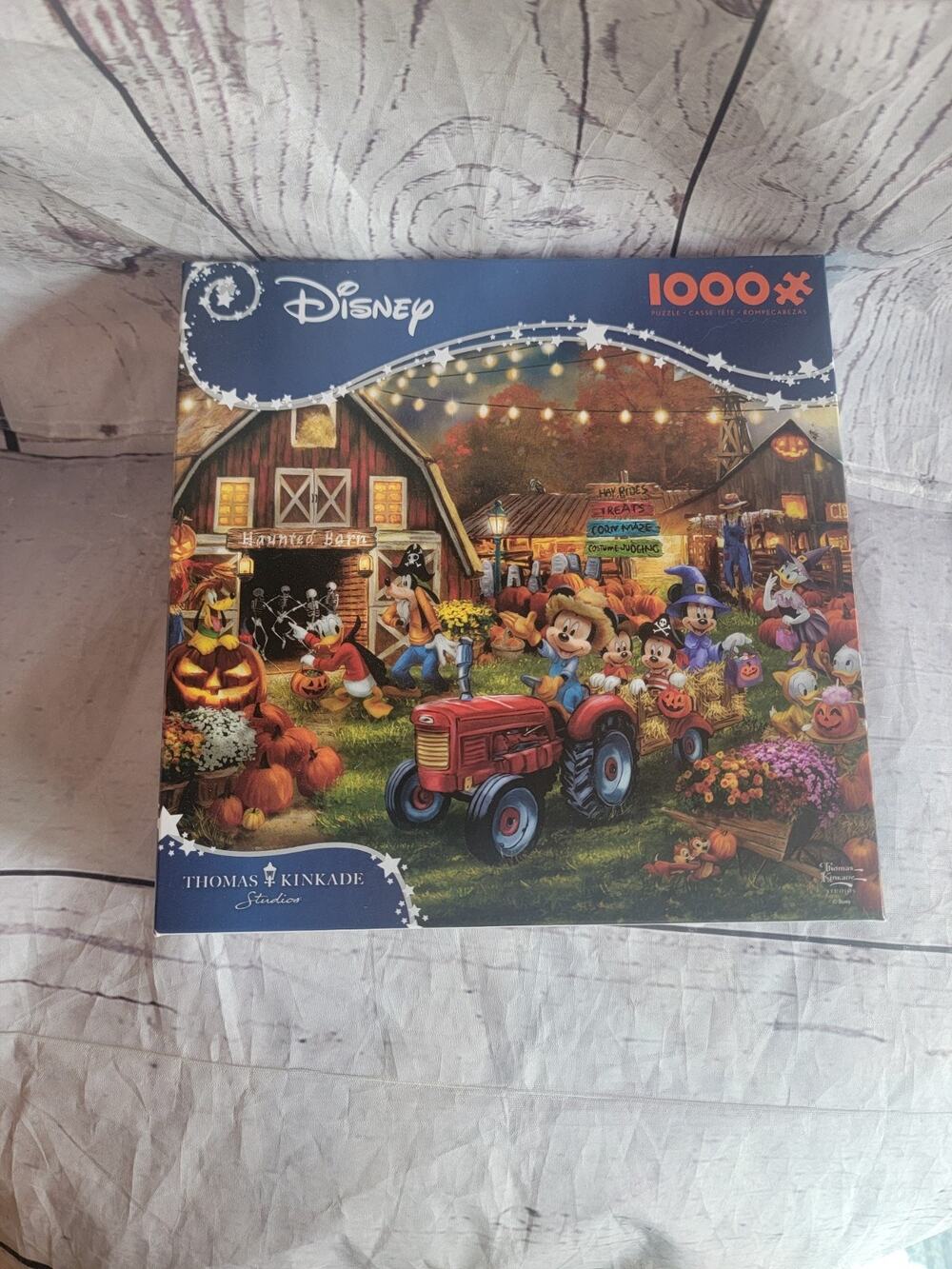 Ceaco Disney Kinkade Mickey Minnie Pumpkin Festival 1000 Piece Jigsaw Puzzle New